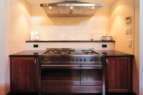 Reign Manor And Coach House - Geraldton Accommodation 3