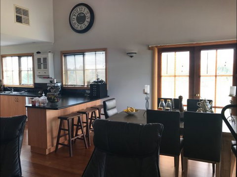 Rutherglen Christmas Trees Farm Stay - Geraldton Accommodation 2