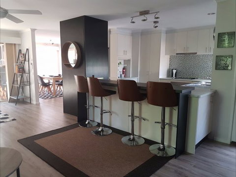 Sass Abode - Geraldton Accommodation 7