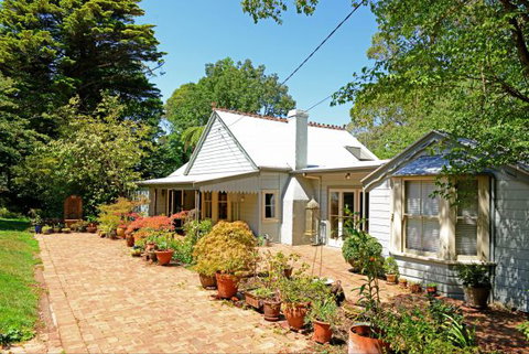 Sefton Cottage - Geraldton Accommodation 0