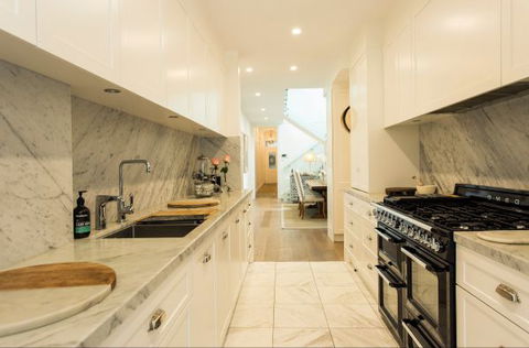 Stylish Interiors In The Bay - Geraldton Accommodation 4
