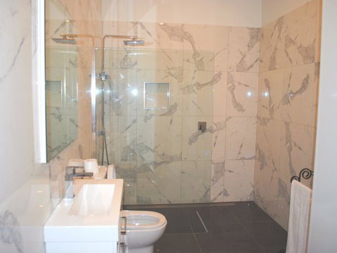 Sublime Spa Apartments On Murphy - Geraldton Accommodation 5
