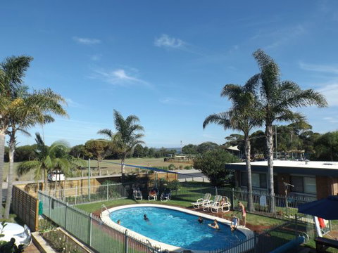 Surfside Holiday Apartments - Geraldton Accommodation 1