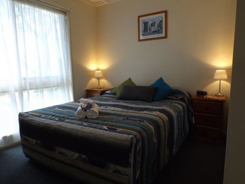 Surfside Holiday Apartments - Geraldton Accommodation 4