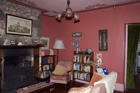 Tara Cottage - Geraldton Accommodation 1