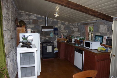 Tara Cottage - Geraldton Accommodation 2
