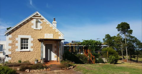 The Old Drik Drik Schoolhouse Retreat - Geraldton Accommodation 0