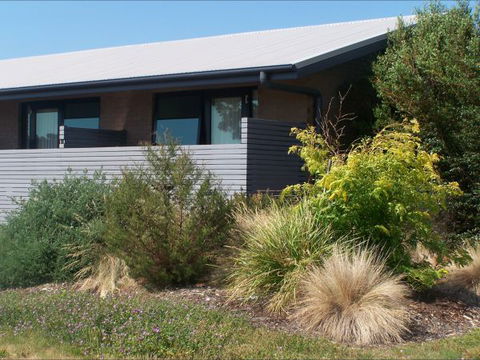 The Foreshore Motel & Tavern (Hobart) Lauderdale - Geraldton Accommodation 0