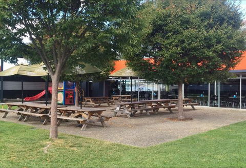 The Foreshore Motel & Tavern (Hobart) Lauderdale - Geraldton Accommodation 4