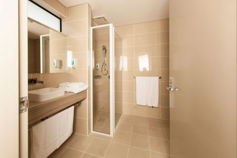 The Foreshore Motel & Tavern (Hobart) Lauderdale - Geraldton Accommodation 9