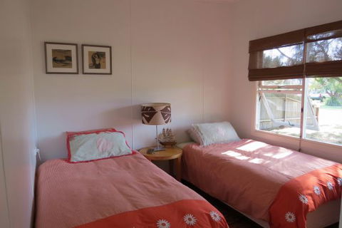The Classic Beach House - Geraldton Accommodation 5