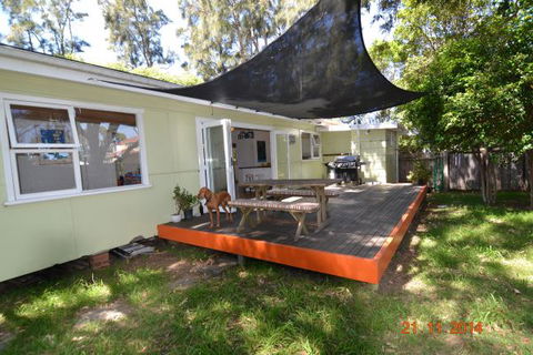 The Classic Beach House - Geraldton Accommodation 8