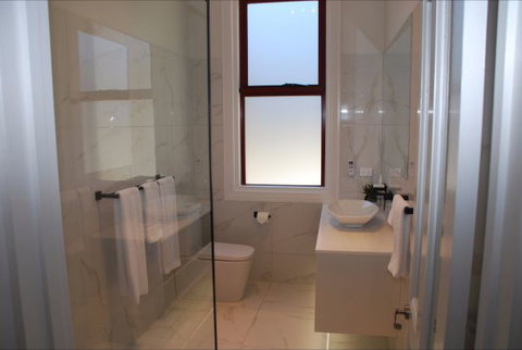 Willesden On Stoke - Geraldton Accommodation 8