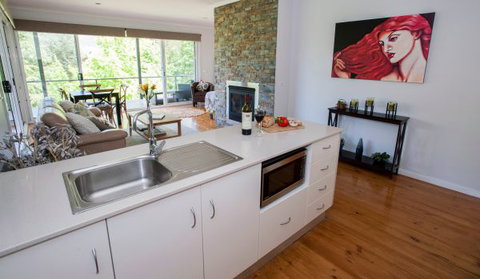 Abby's Cottages - Geraldton Accommodation 5