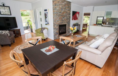 Abby's Cottages - Geraldton Accommodation 6