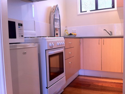 Avalon Seashells - Geraldton Accommodation 3