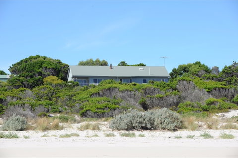 Beachcomber - Geraldton Accommodation 7
