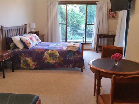Beezneez B&B - Geraldton Accommodation 0