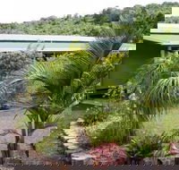 Halls Country Cottages - Geraldton Accommodation