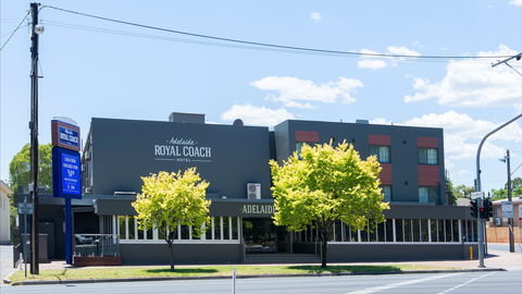 Adelaide Royal Coach - Geraldton Accommodation 0