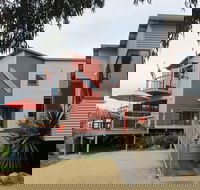 Point Break Binalong - Geraldton Accommodation