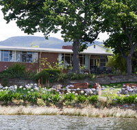 Waterside Accommodation - Derwent Hideaway - Geraldton Accommodation