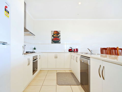 Century 21 SouthCoast: Bayside Aldinga Beach - Geraldton Accommodation 3