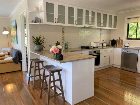 Hahndorf Luxury Lodge - Geraldton Accommodation 2