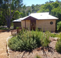 Jalbrook  Estate-  CottagesAlpacasGallery  Function Centre - Geraldton Accommodation