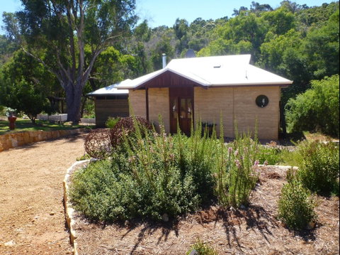 Jalbrook  Estate-  Cottages,Alpacas,Gallery & Function Centre - Geraldton Accommodation 0