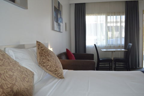 Karinga Motel, SureStay Hotel By Best Western - Geraldton Accommodation 0
