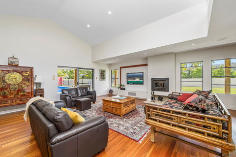 Lakeside Lodge Lake Cathie - Geraldton Accommodation 3