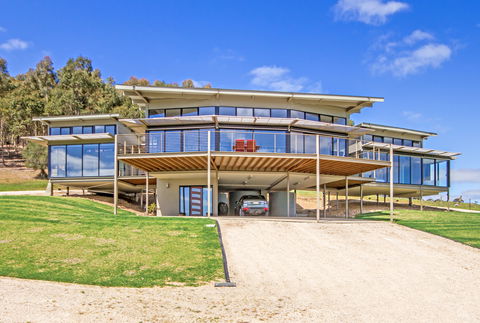 McLaren Eye - Geraldton Accommodation 1