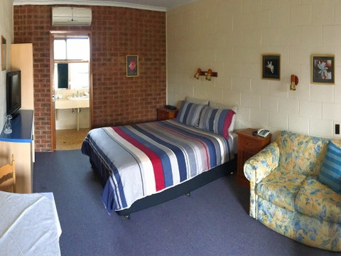 Milawa Motel - Geraldton Accommodation 1
