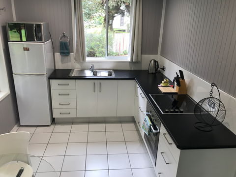 Ravenscroft Cottage - Geraldton Accommodation 3