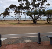 Sunset Sippers - Geraldton Accommodation