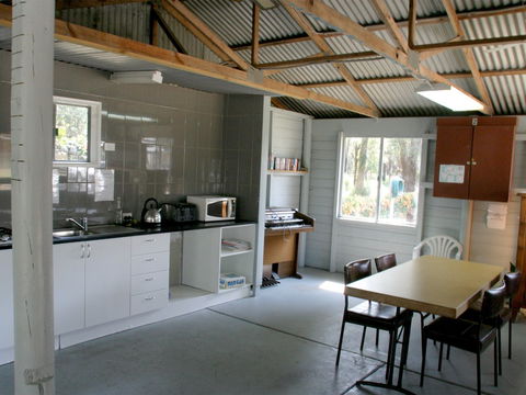 Tall Timbers Caravan Park - Geraldton Accommodation 4