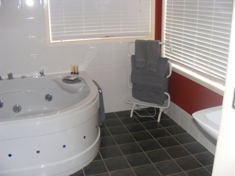 Tambaridge Bed And Breakfast - Geraldton Accommodation 4