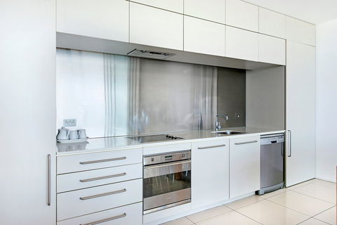 ULTIQA Air On Broadbeach - Geraldton Accommodation 9