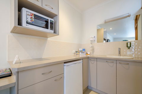 Werribee Motel & Apartments - Geraldton Accommodation 2