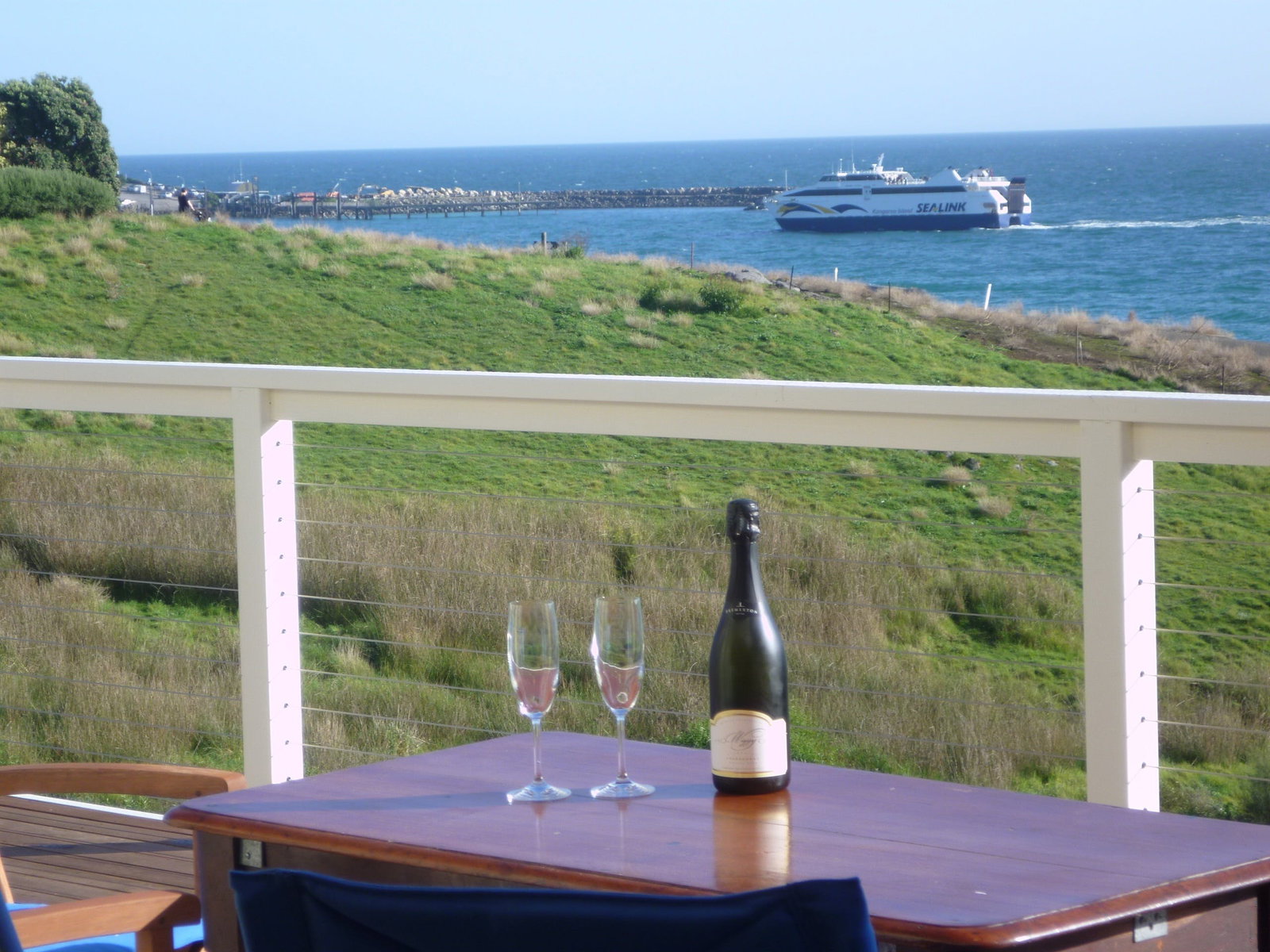 Penneshaw SA Geraldton Accommodation