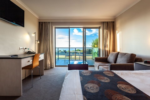 Beachfront  Bicheno - Geraldton Accommodation 0