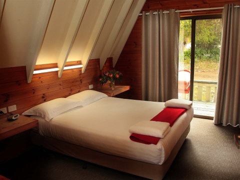 Bicheno By The Bay - Geraldton Accommodation 1