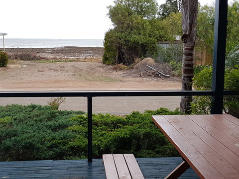 Cactus Hill - Geraldton Accommodation 0