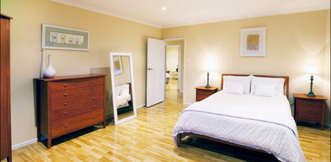 Chrismont Guest House - Geraldton Accommodation 0
