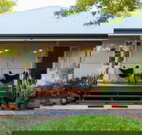 Kenilworth Cottage Barcaldine - Geraldton Accommodation