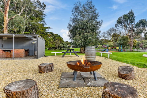 Pine Country Caravan Park - Pet Friendly - Geraldton Accommodation 1