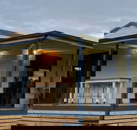 Riverside Park Cottage - Geraldton Accommodation