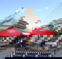 Royal Bridge Hotel Barham - Geraldton Accommodation