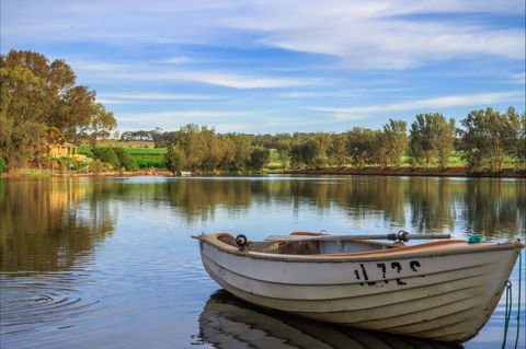 Stonewell Cottages And Vineyards - Geraldton Accommodation 2